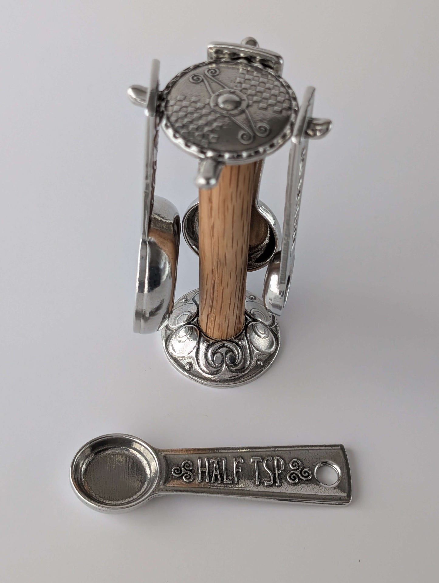 {{ product.title }} – Handmade Pewter {{ product. Type }} by Roosfoos