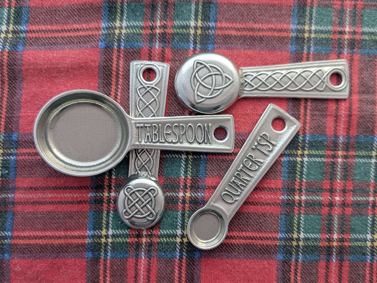{{ product.title }} – Handmade Pewter {{ product. Type }} by Roosfoos