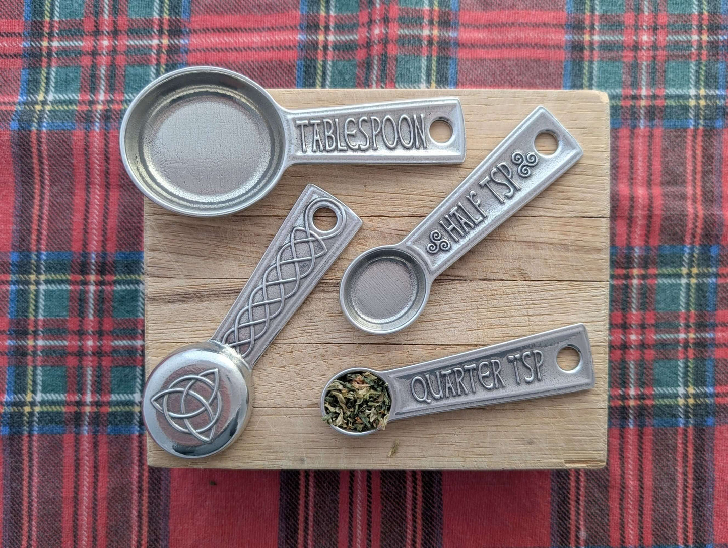{{ product.title }} – Handmade Pewter {{ product. Type }} by Roosfoos