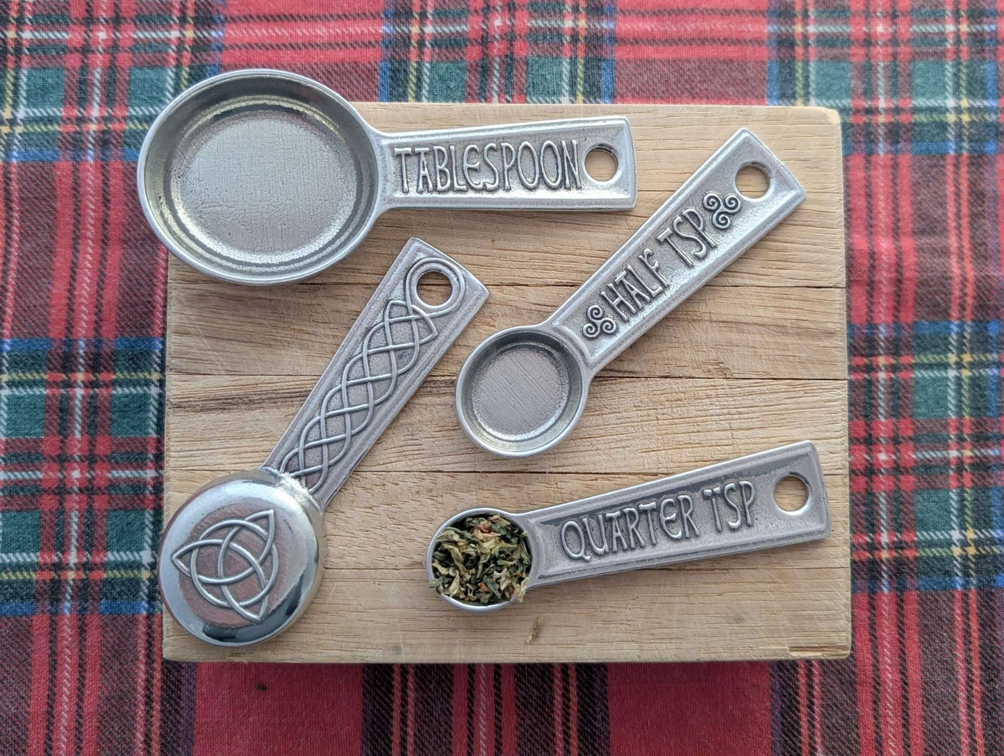 {{ product.title }} – Handmade Pewter {{ product. Type }} by Roosfoos