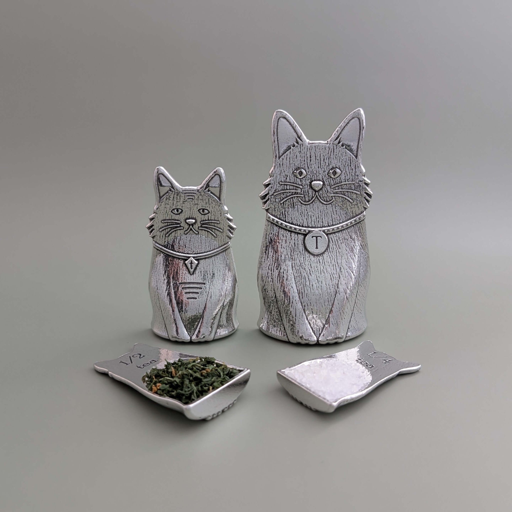 Pewter cat measuring spoons
