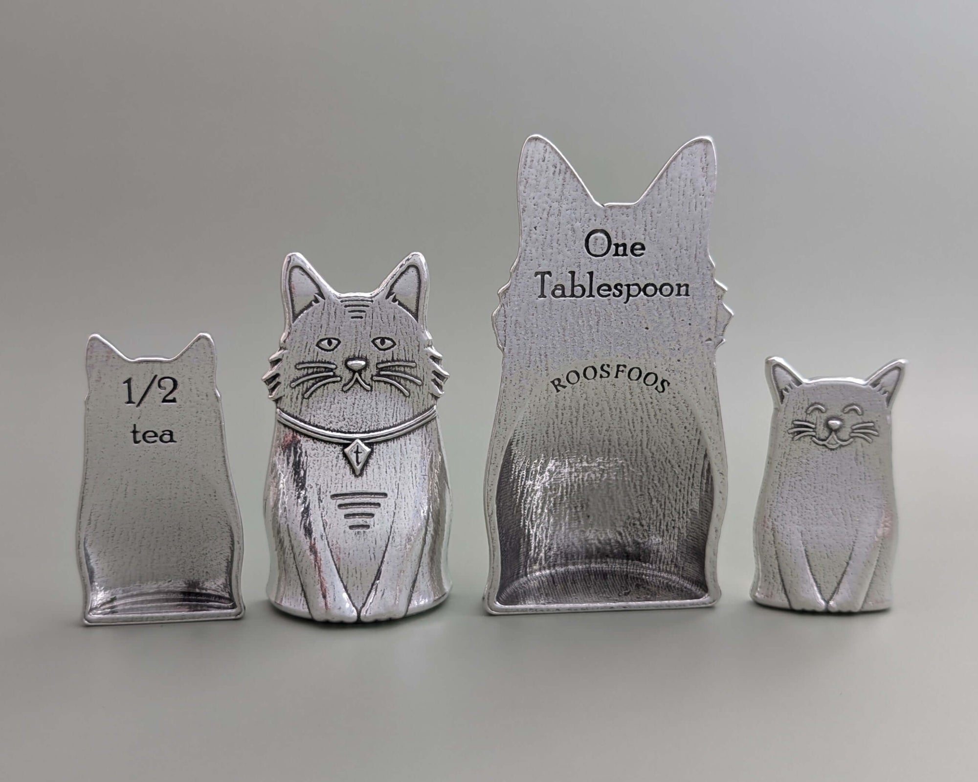 Pewter cat measuring spoons