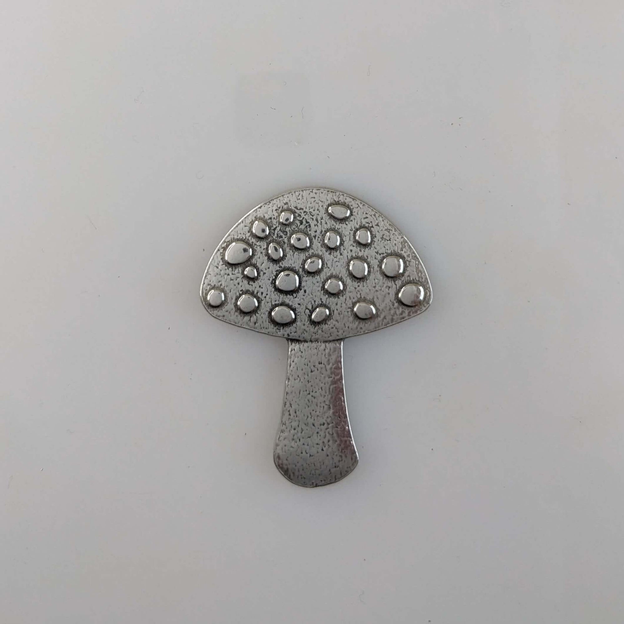 {{ product.title }} – Handmade Pewter {{ product. Type }} by Roosfoos