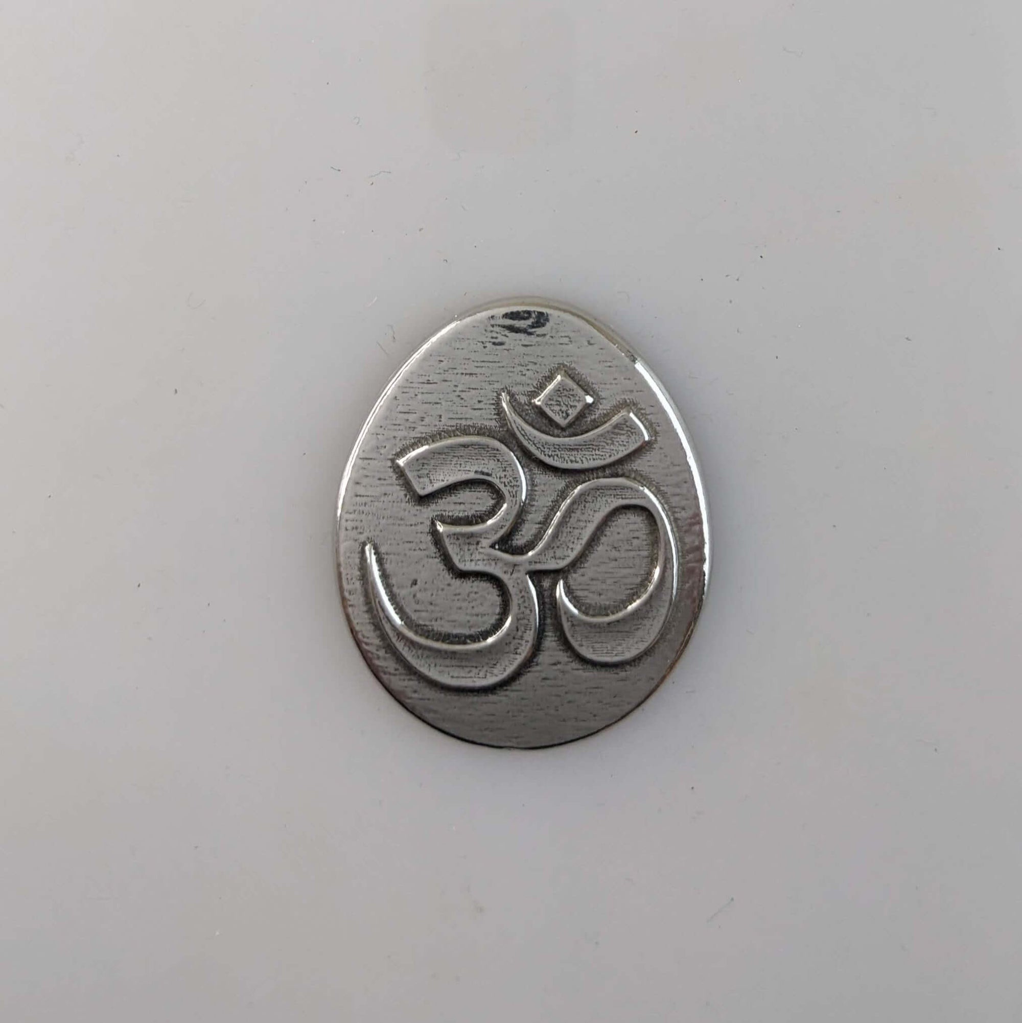 {{ product.title }} – Handmade Pewter {{ product. Type }} by Roosfoos