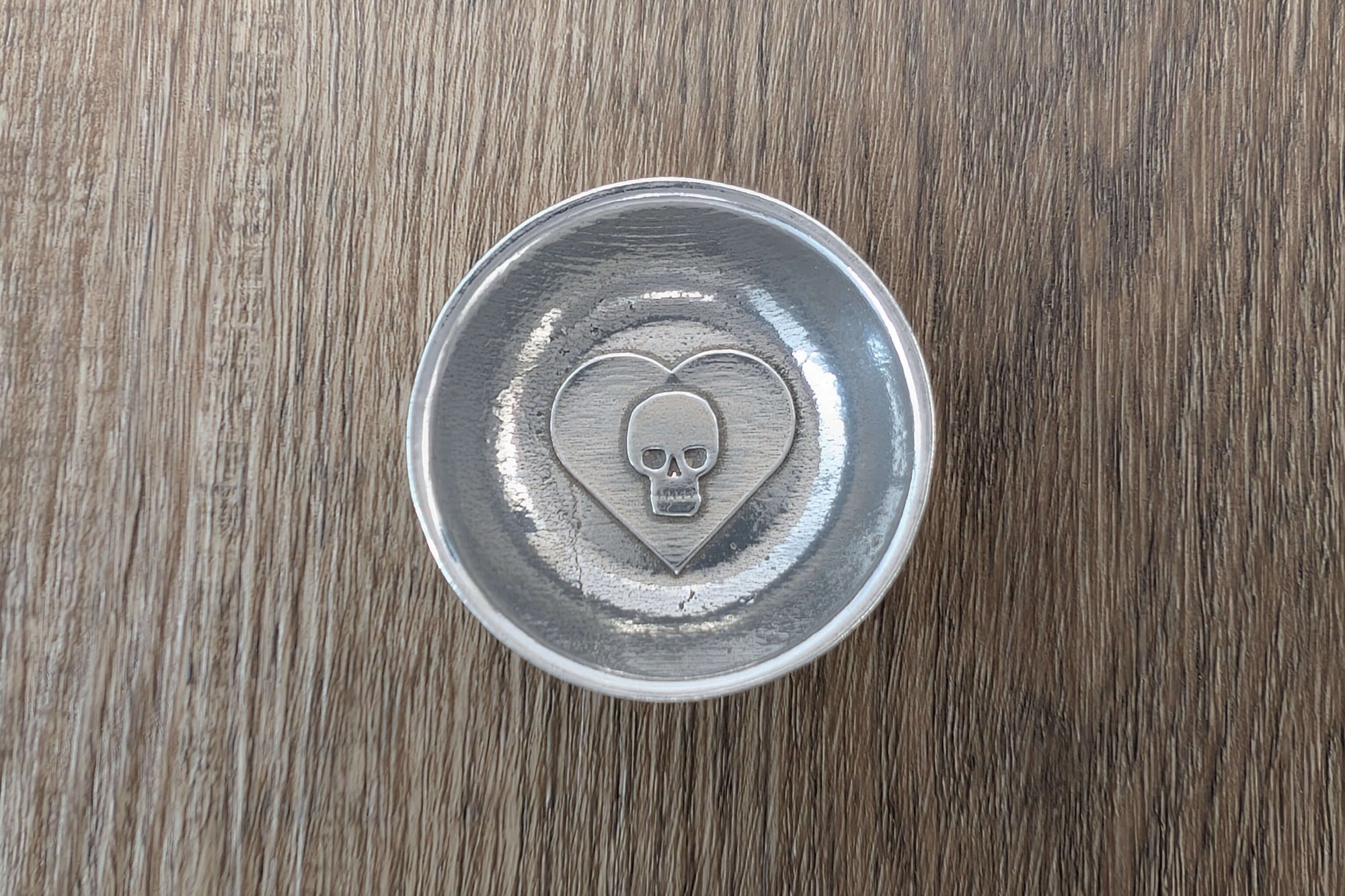 {{ product.title }} – Handmade Pewter {{ product. Type }} by Roosfoos