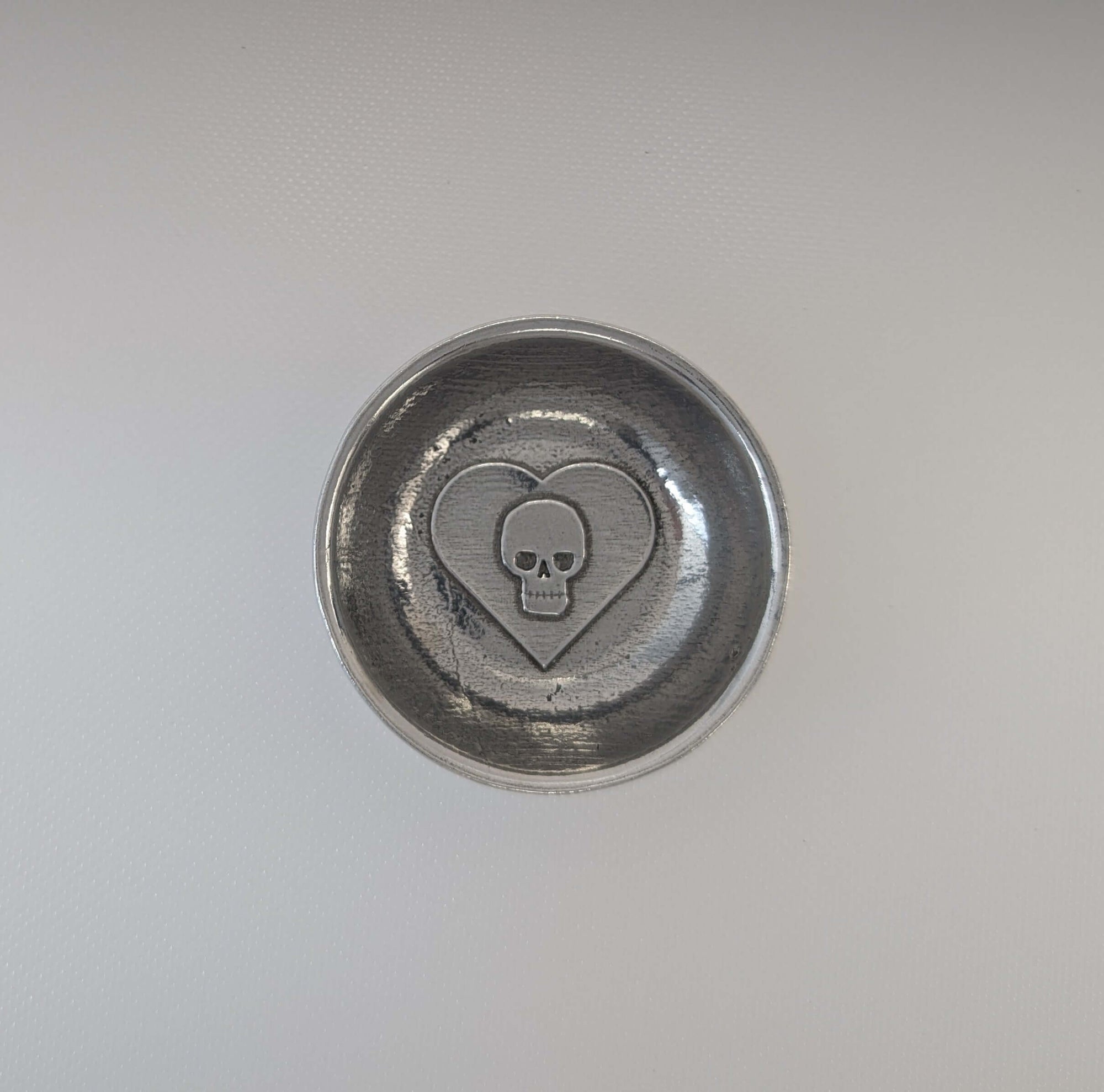 {{ product.title }} – Handmade Pewter {{ product. Type }} by Roosfoos