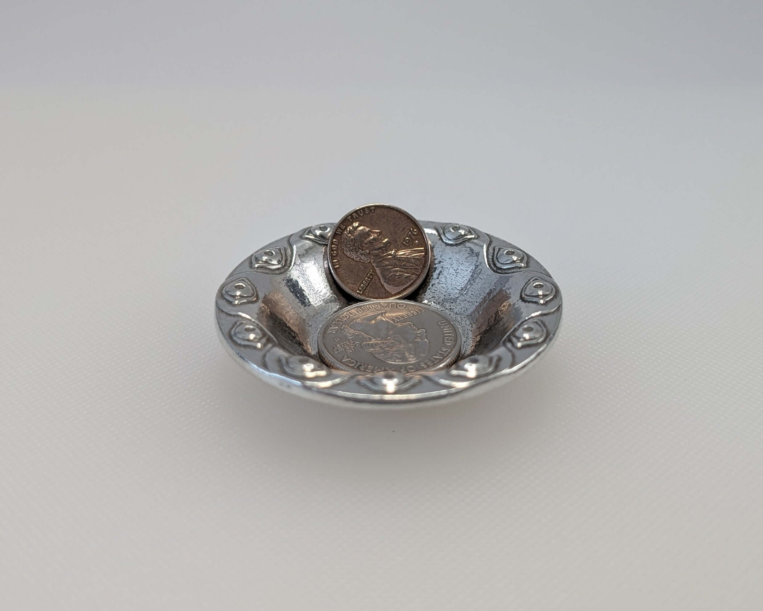 {{ product.title }} – Handmade Pewter {{ product. Type }} by Roosfoos