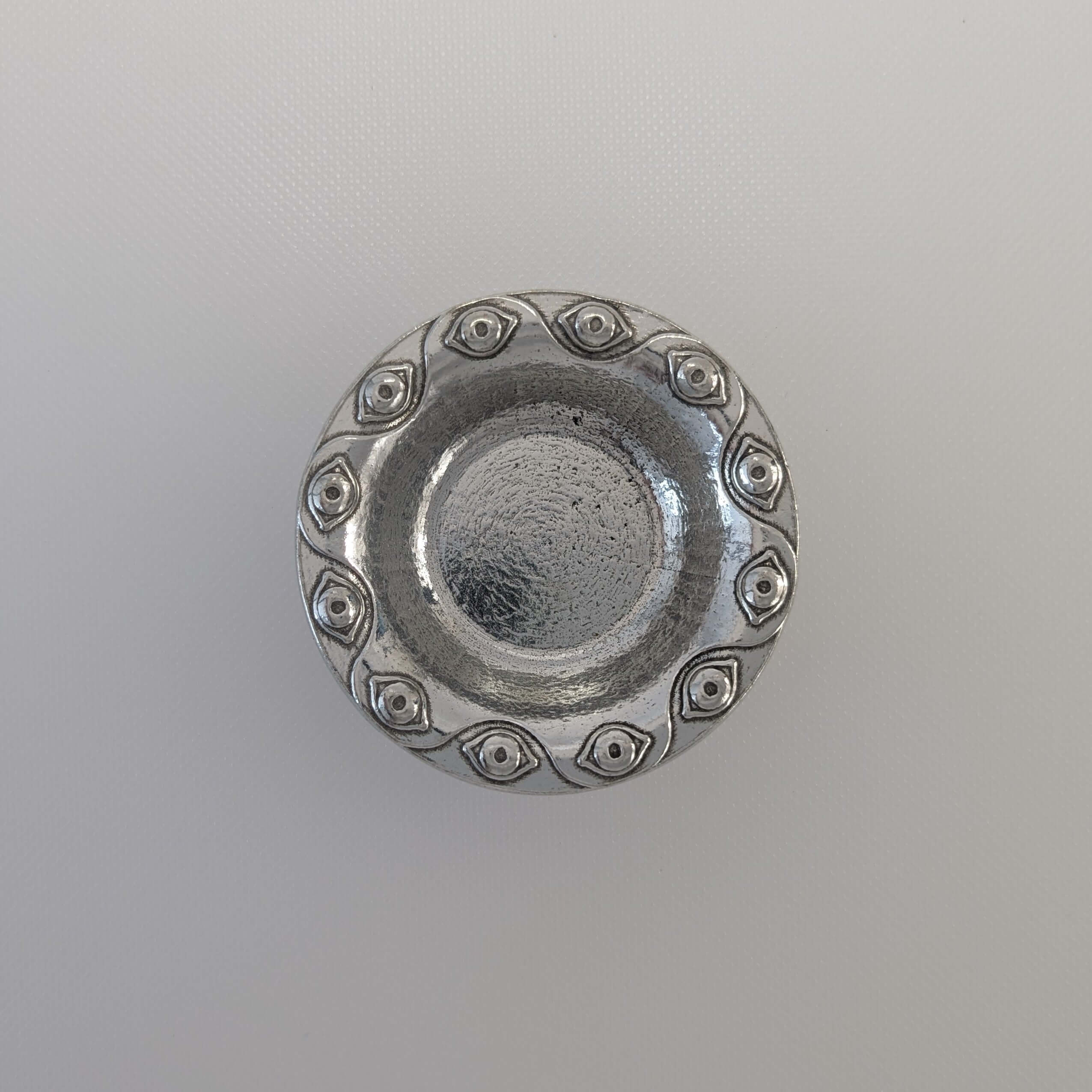 {{ product.title }} – Handmade Pewter {{ product. Type }} by Roosfoos