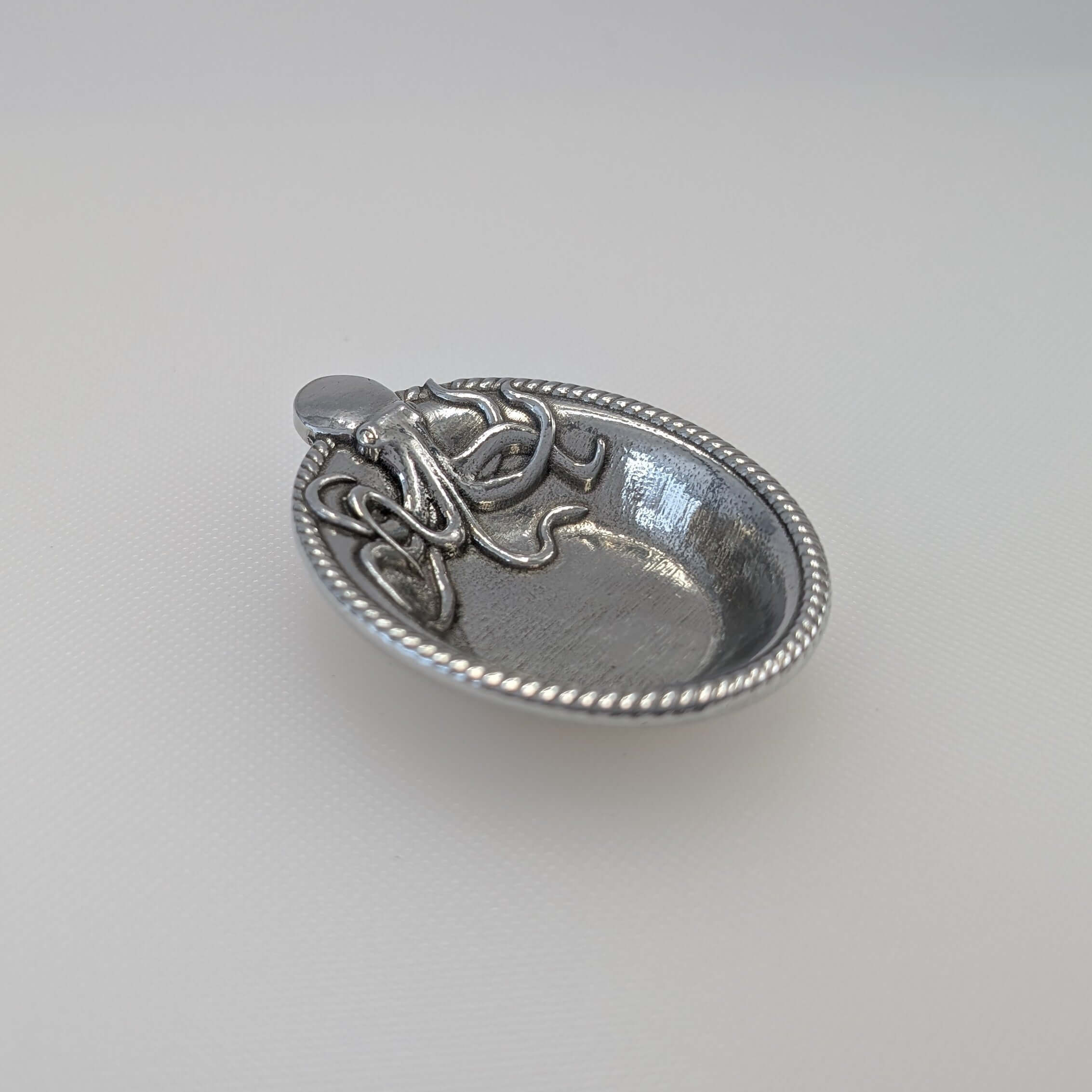 {{ product.title }} – Handmade Pewter {{ product. Type }} by Roosfoos