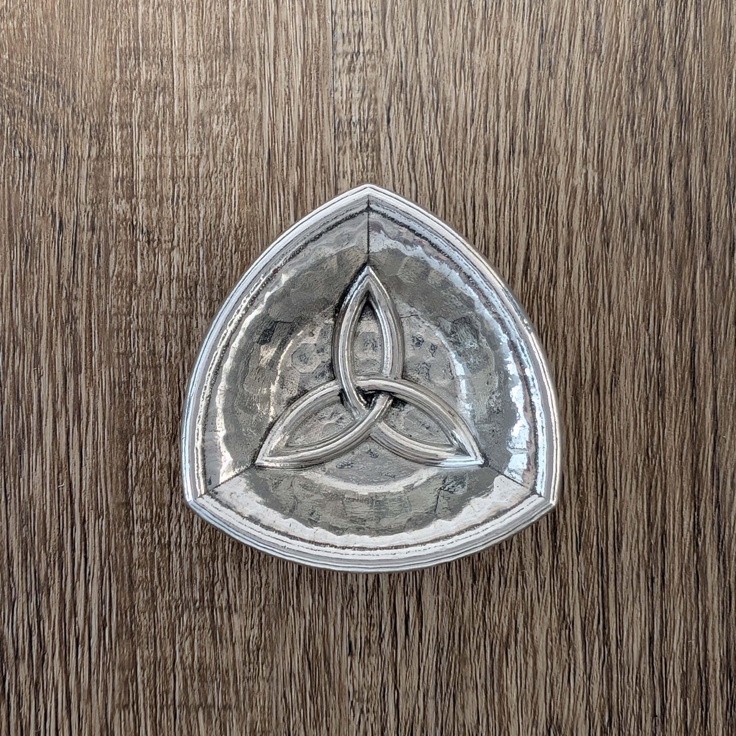 {{ product.title }} – Handmade Pewter {{ product. Type }} by Roosfoos