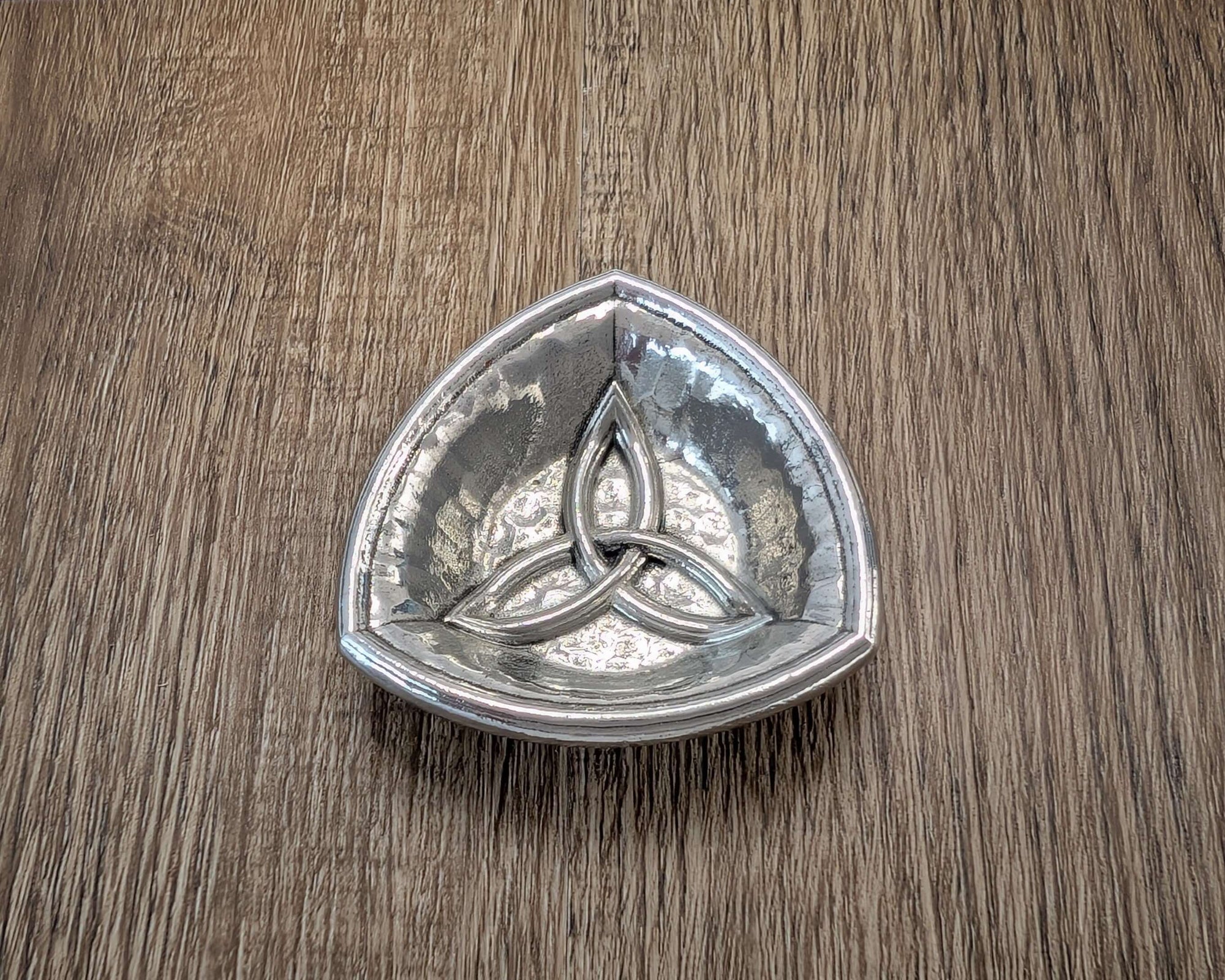{{ product.title }} – Handmade Pewter {{ product. Type }} by Roosfoos
