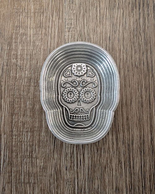 Calavera Ring Dish, Small Sugar Skull Jewelry Keeper – detail view