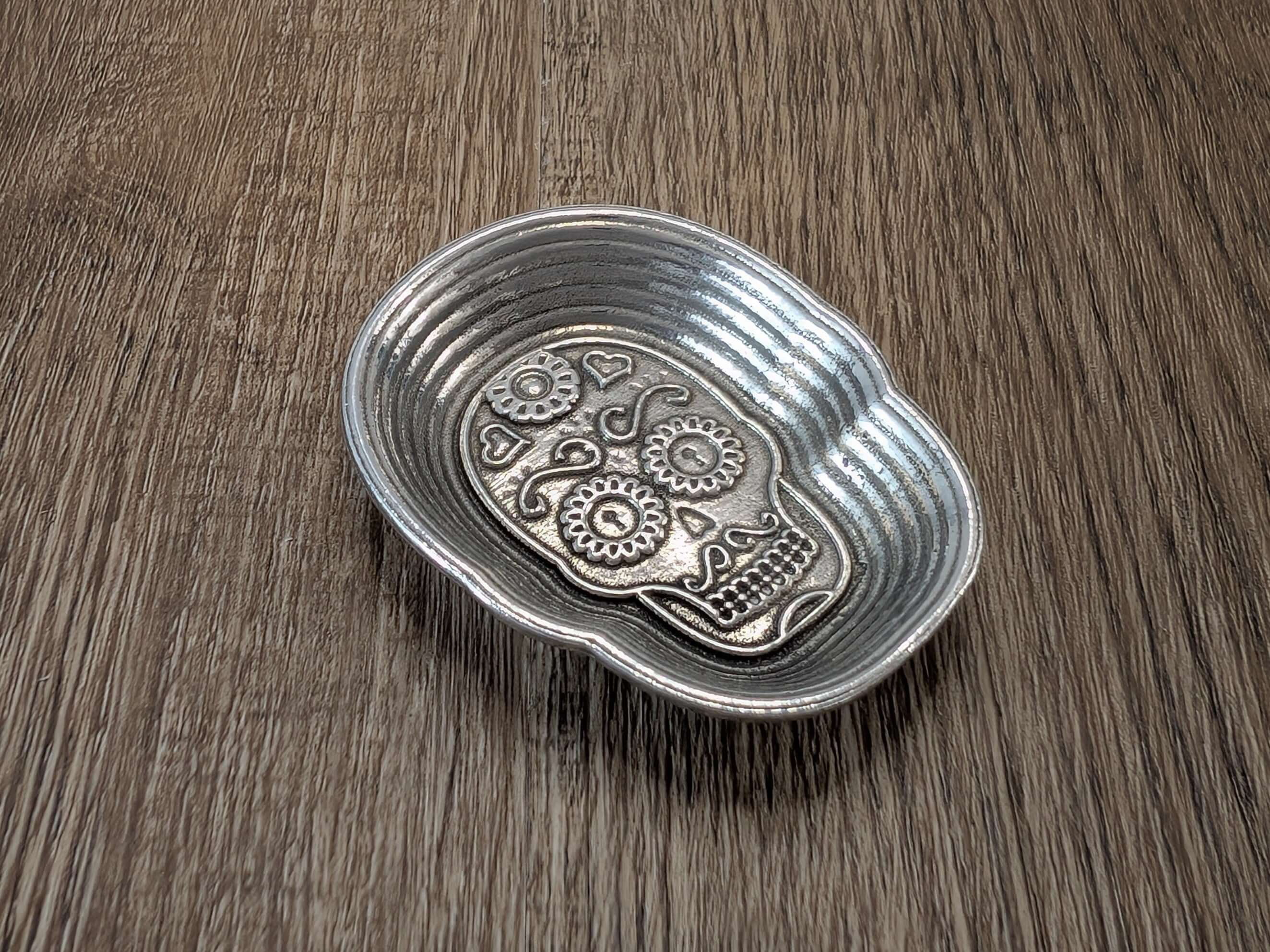 {{ product.title }} – Handmade Pewter {{ product. Type }} by Roosfoos