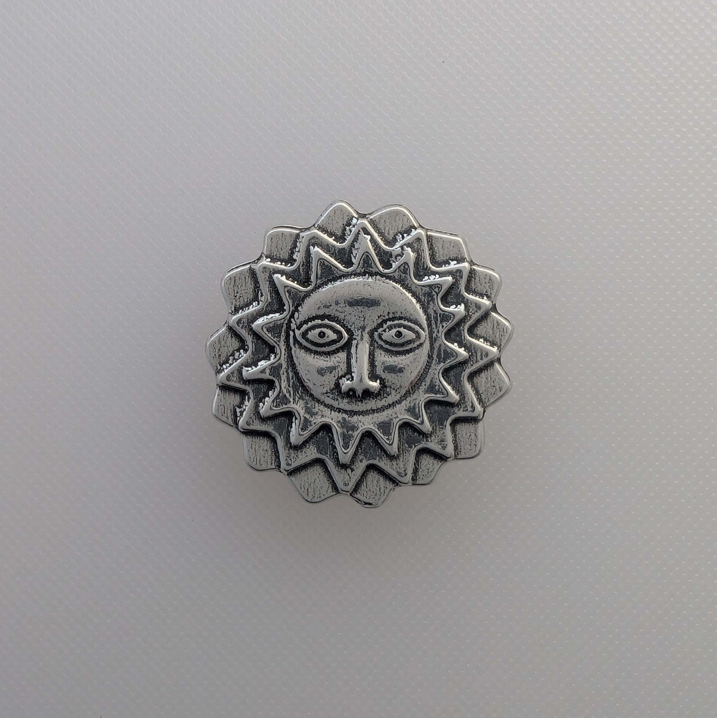 {{ product.title }} – Handmade Pewter {{ product. Type }} by Roosfoos