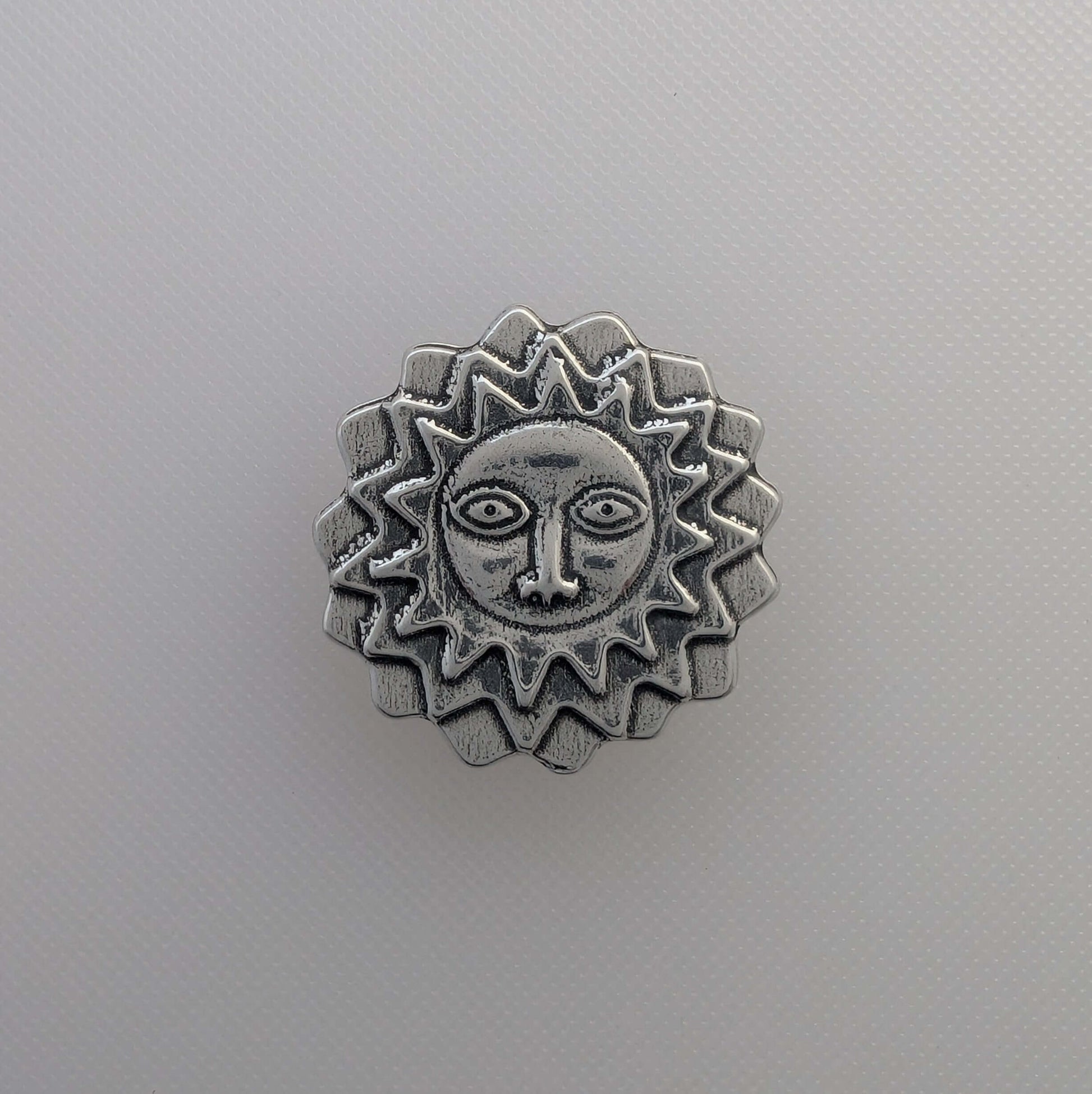 {{ product.title }} – Handmade Pewter {{ product. Type }} by Roosfoos