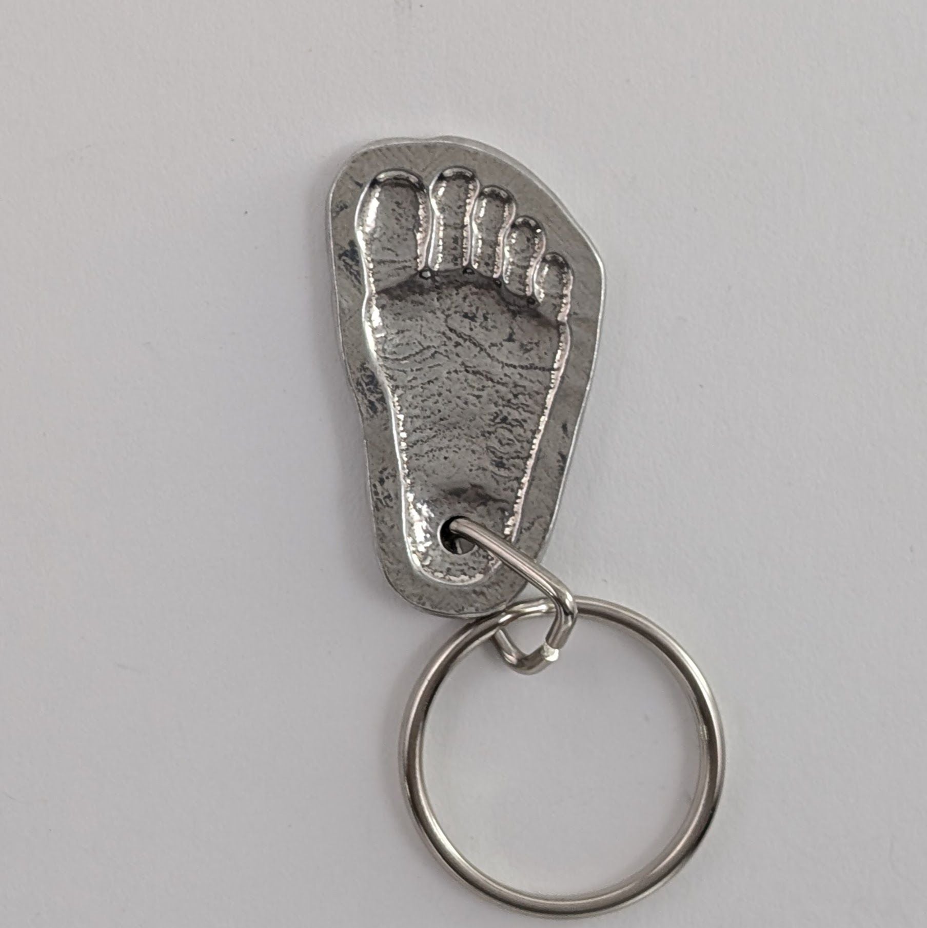 Roosfoos bigfoot keychain