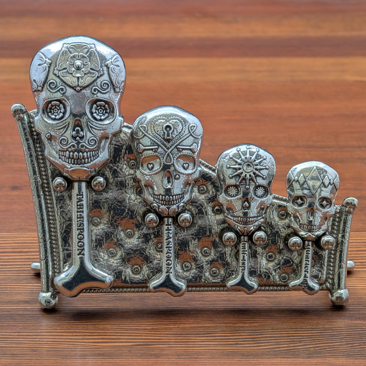Calavera Measuring Spoons with Stand