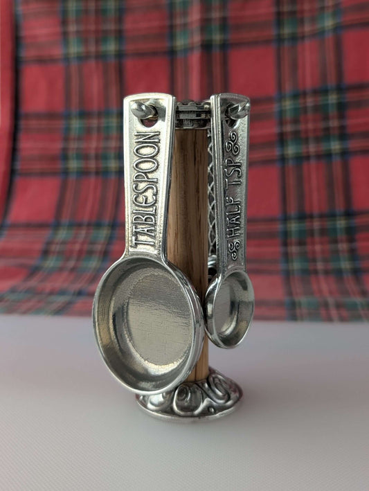 {{ product.title }} – Handmade Pewter {{ product. Type }} by Roosfoos