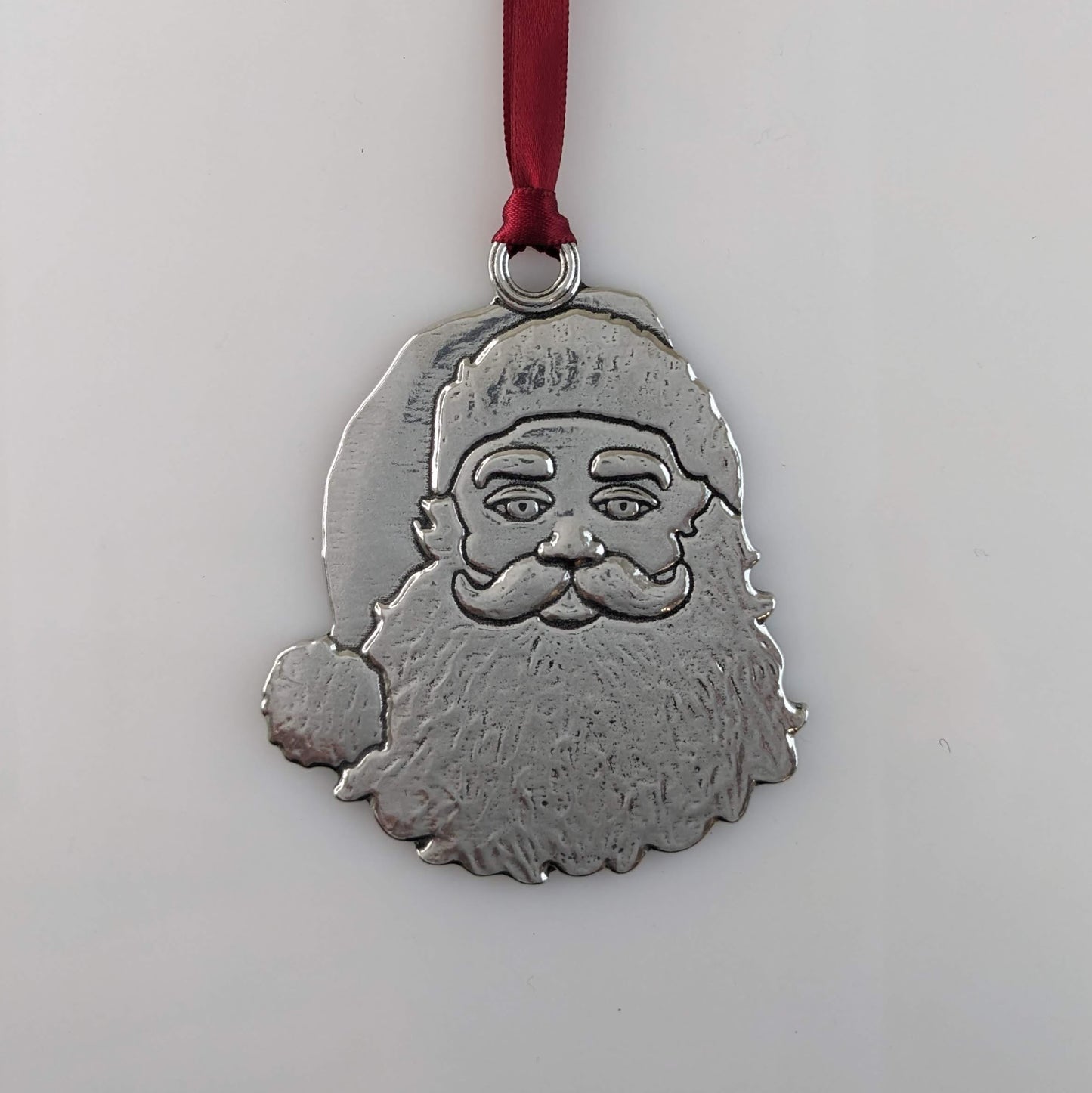 Santa Claus pewter Christmas Ornament