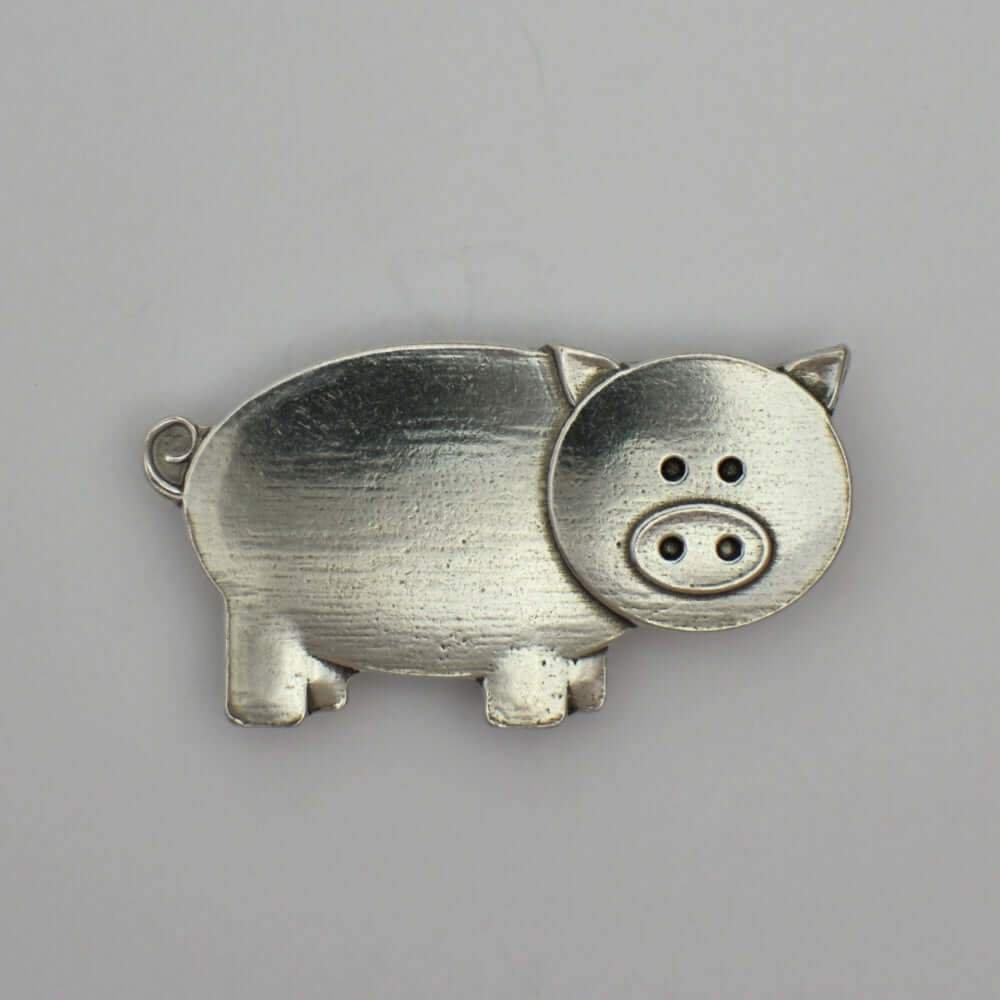 Peaches the Pig, pewter magnet